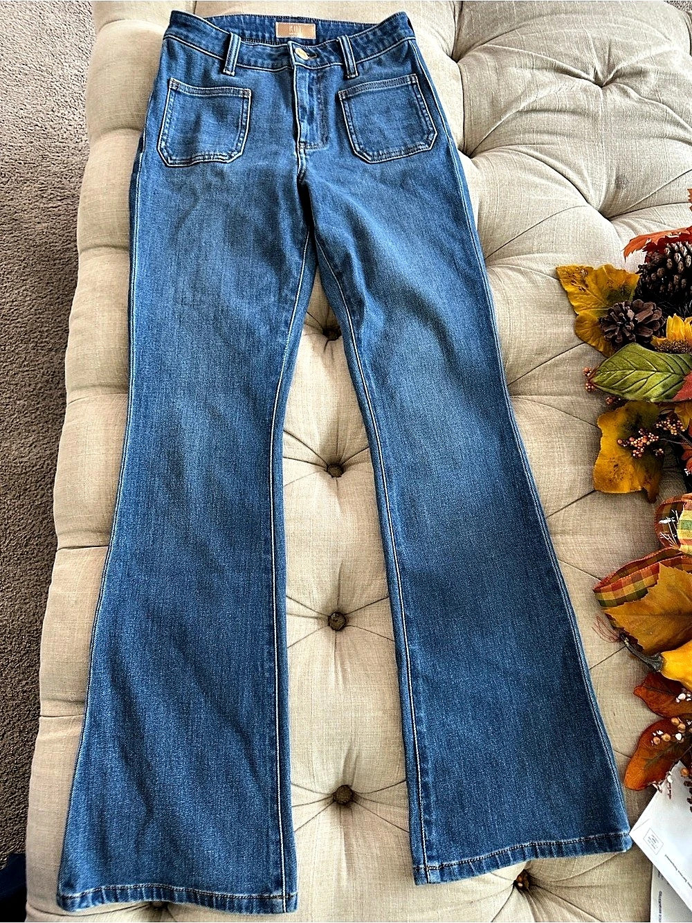 Kut from the Kloth Anna High Rise Flare High Rise Flare Jeans Blue Size 0 Like